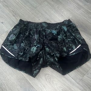 Lululemon Shorts Size 10